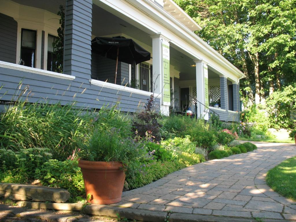 Auberge Inn Thyme Shediac Bagian luar foto